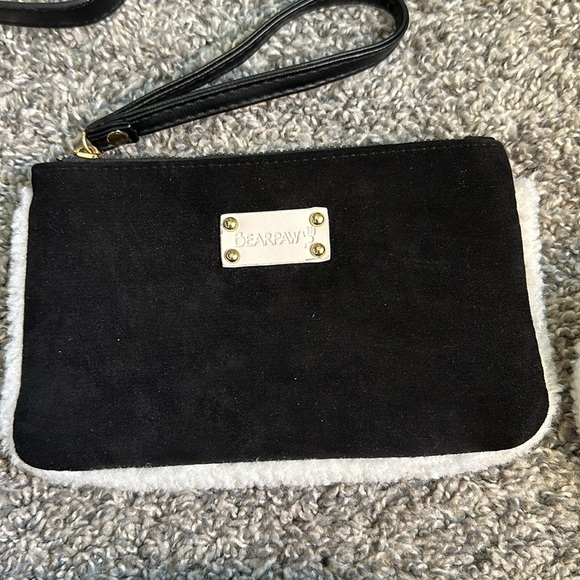 NWOT 3 piece purse set- Bear paw - Picture 5 of 10